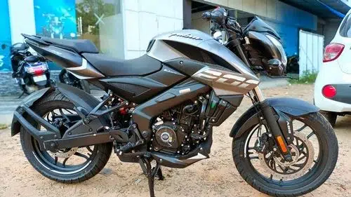 2024 Bajaj Pulsar NS200