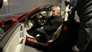 donald trump driving his car