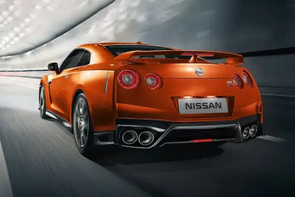 Nissan GT-R