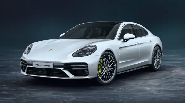 1. Porsche Panamera Turbo S E Hybrid
