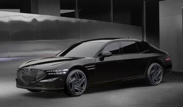 2. 2025 Genesis G90 Black Edition