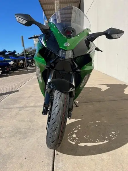 2025 Kawasaki Ninja H2 SX 3