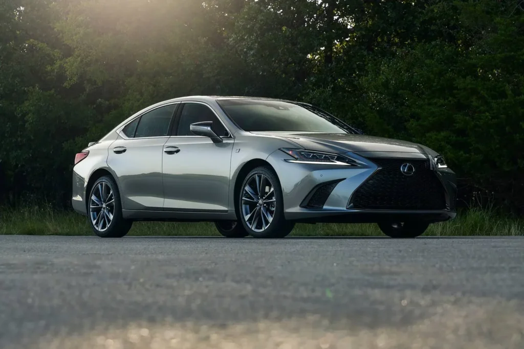 2025 Lexus ES 250