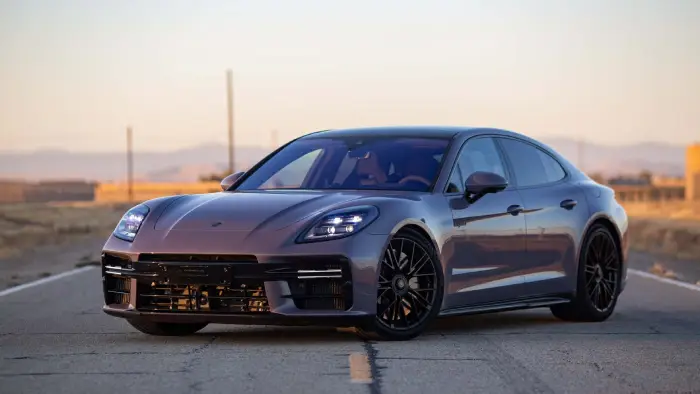 2025 Porsche Panamera Turbo S 0