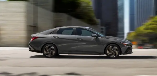 2. Hyundai Elantra Hybrid