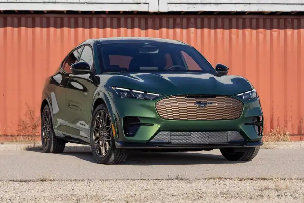 2025 Ford Mustang Mach-E GT
