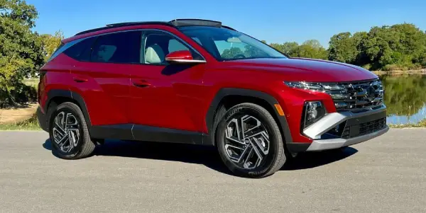 2025 Hyundai Tucson3