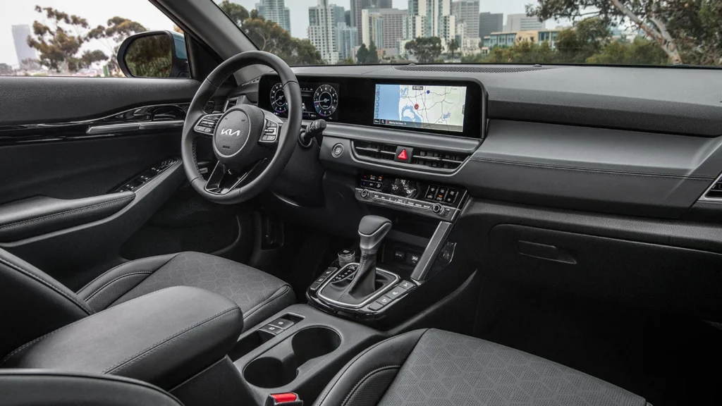 2025 kia seltos interior
