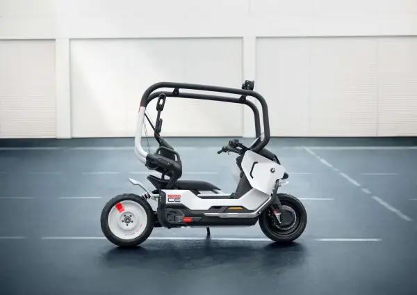 BMW Futuristic Helmet-Free Electric Motorcycle 1