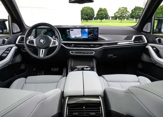 BMW-X7 interior