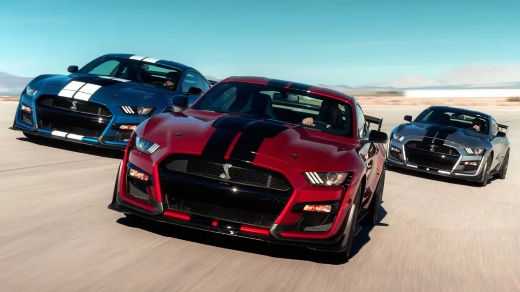 GT350 vs GT500 2025