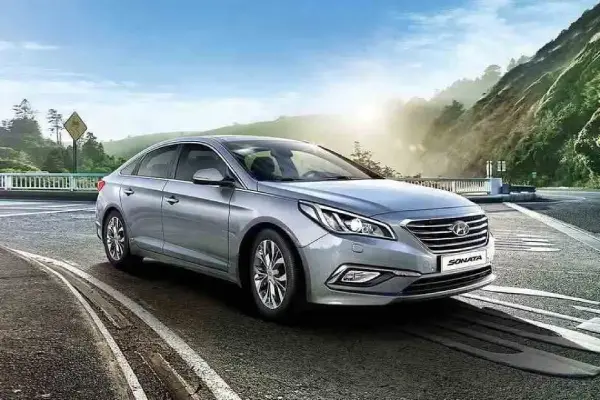 Hyundai Sonata Hybrid (1)