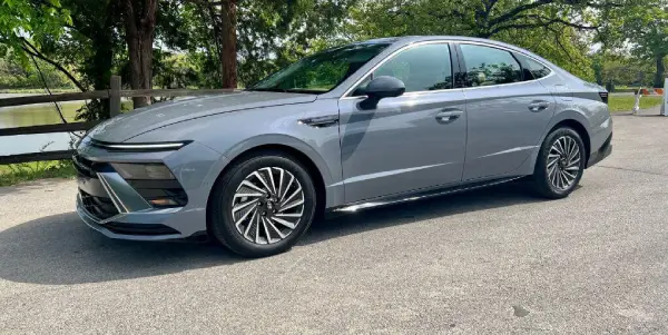 Hyundai Sonata Hybrid