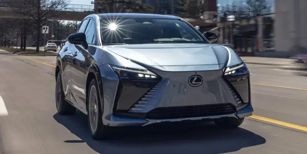 Lexus RZ