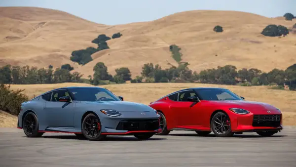 Nissan Z NISMO Manual-1