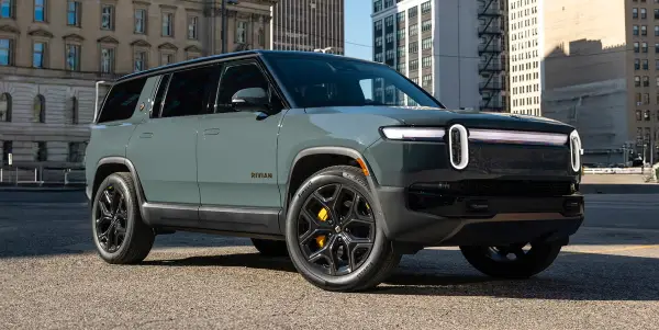 Rivian R1S
