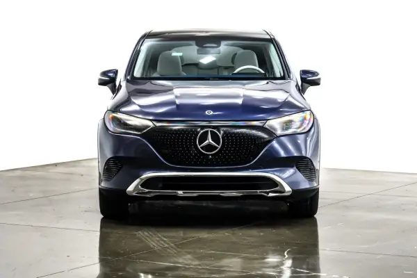 2026 Mercedes-Benz EQE SUV-1