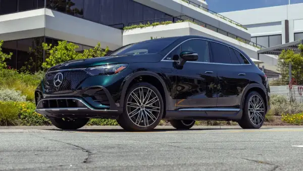 2026 Mercedes-Benz EQE SUV-2