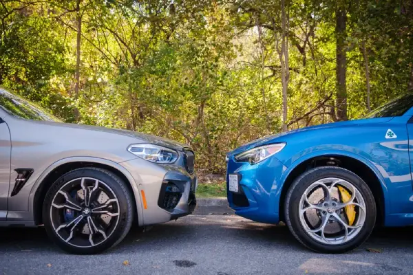 Alfa Romeo Stelvio Quadrifoglio vs BMW X3-2