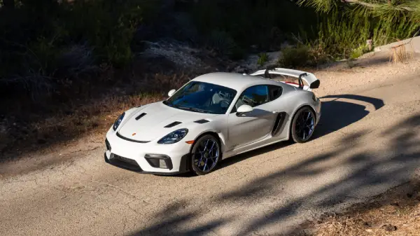 Porsche 718 Cayman GT4 RS