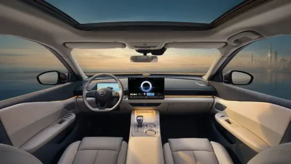 Nissan N6 Plug-In Hybrid interior