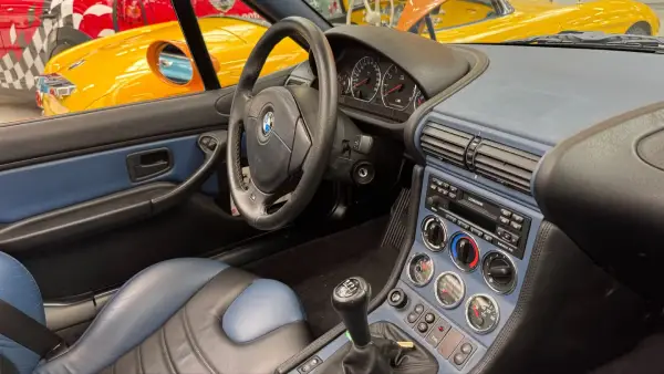 BMW Z3 V12 interior