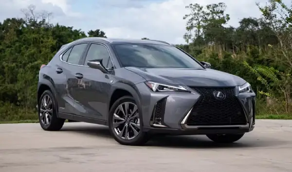 Lexus UX