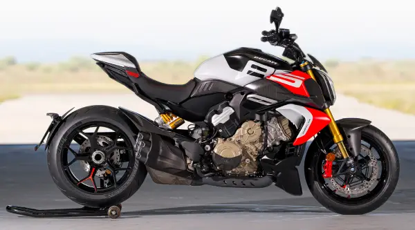 Ducati Diavel V4 RS