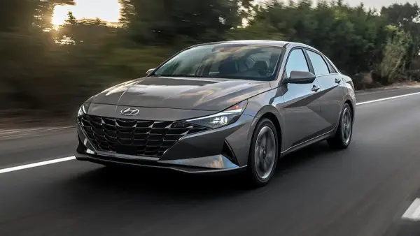Hyundai Elantra Hybrid 2026