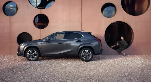 Lexus UX Hybrid Price