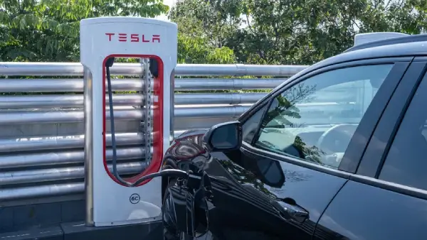 Chevrolet Blazer EV Tesla