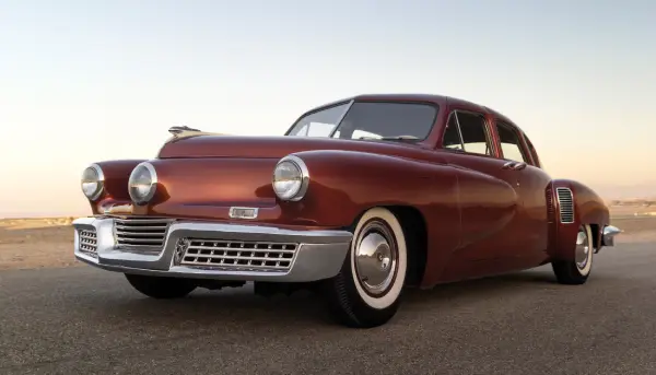 Swiveling Third Headlight