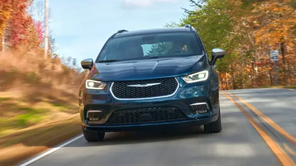 2025 Chrysler Pacifica Hybrid