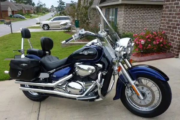 Suzuki Boulevard C50