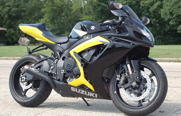 Suzuki GSX-R750