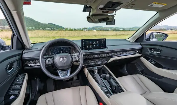 2026 Honda Accord Hybrid vs Toyota Camry Hybrid interior