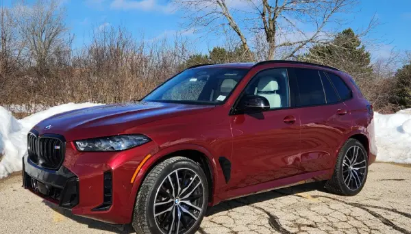 BMW X5 M60i