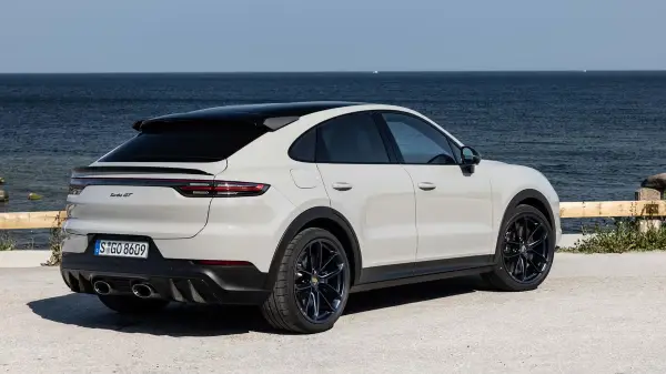 Porsche Cayenne Turbo GT performance