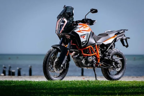 Best Motorcycle For Long Freeway Rides