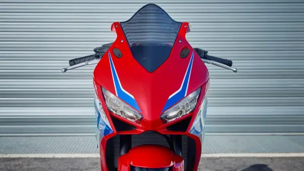 The Cheapest Inline-Four Sports Bike In 2026 A Four-Cylinder Bargain That Deserves Your Attention