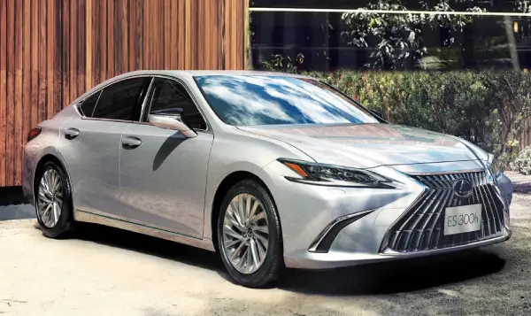 Lexus ES 300h review